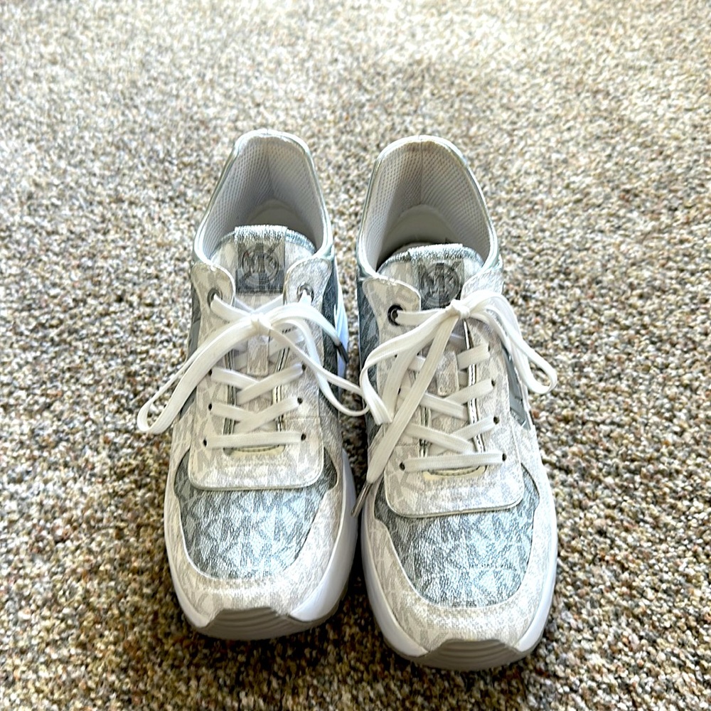 Michael Kors Muse Trainer Metallic Shoe Size 7M